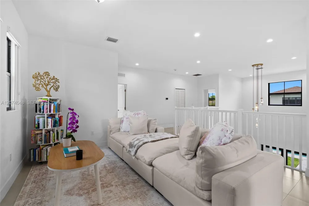 15875 SW 90th Ave Palmetto Bay, FL 33157