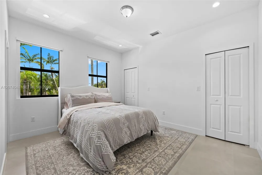 15875 SW 90th Ave Palmetto Bay, FL 33157