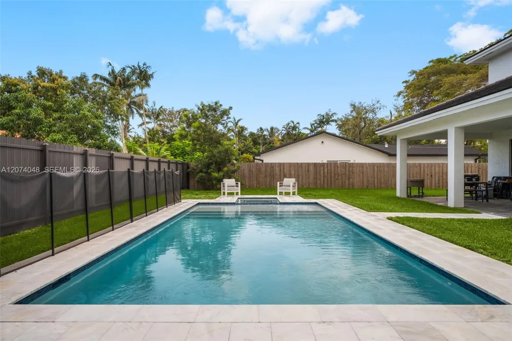 15875 SW 90th Ave Palmetto Bay, FL 33157