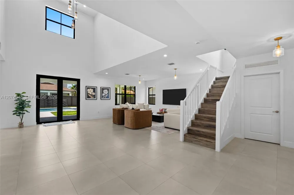 15875 SW 90th Ave Palmetto Bay, FL 33157