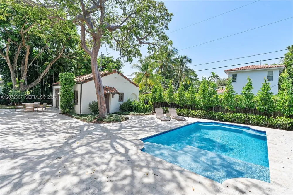 622 NE 98th St Miami Shores, FL 33138