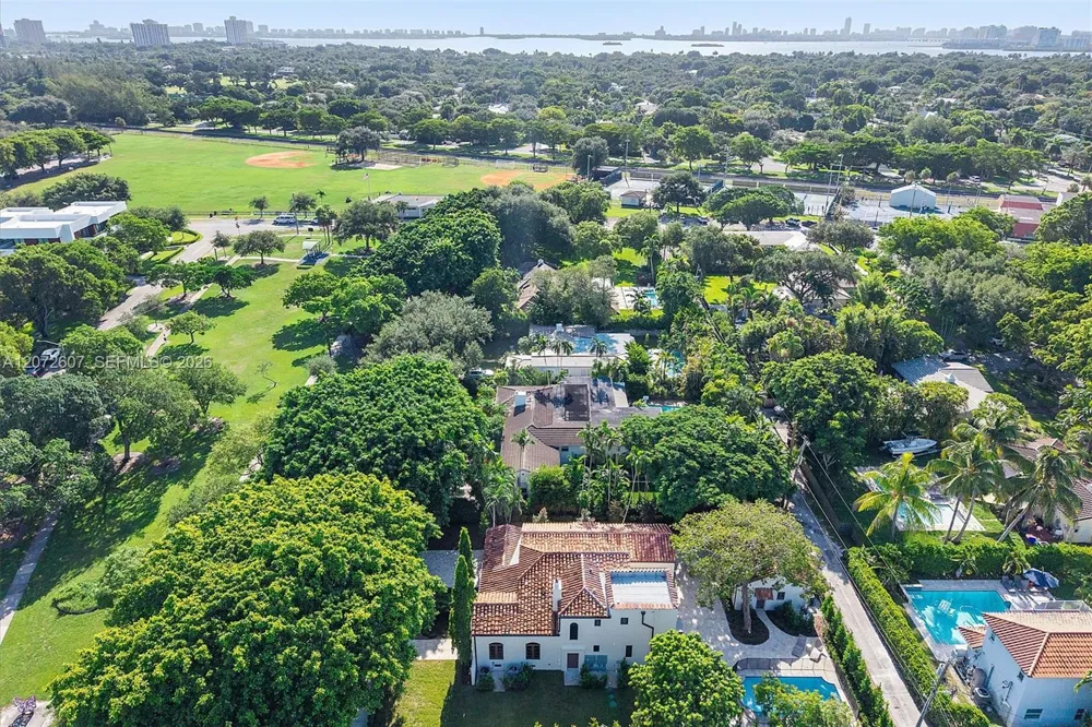 622 NE 98th St Miami Shores, FL 33138