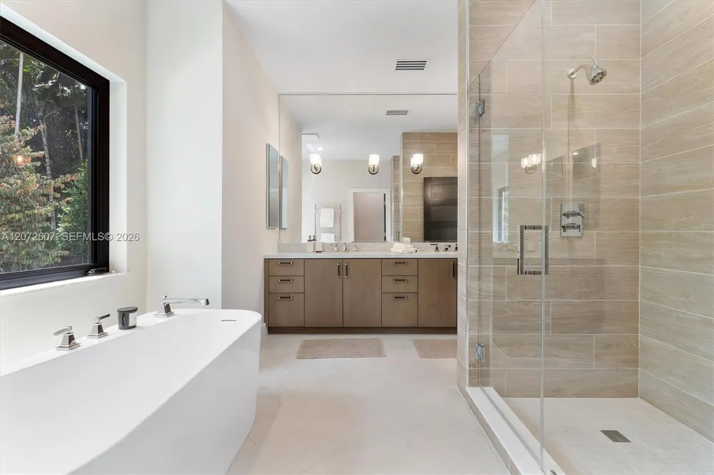 622 NE 98th St Miami Shores, FL 33138