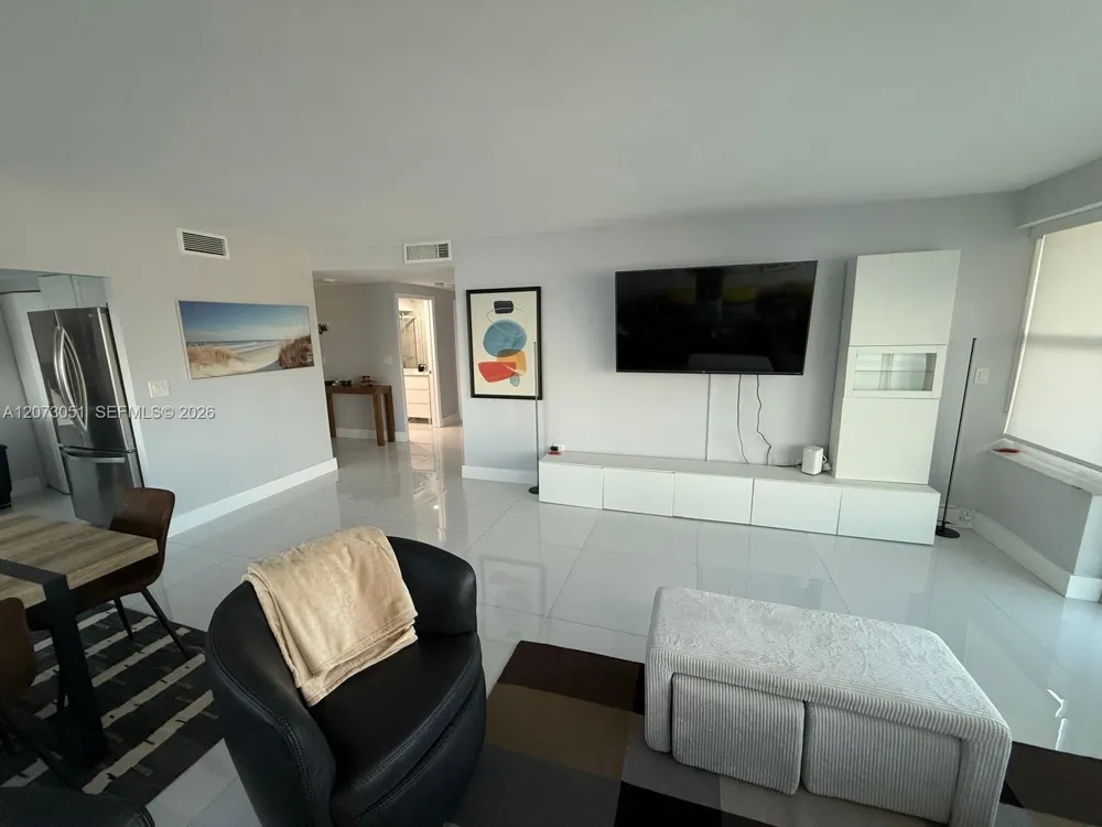 3111 Ocean Dr #506 Hollywood, FL 33019