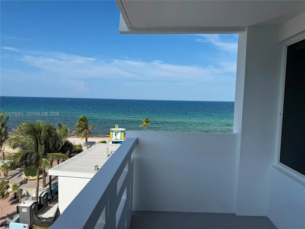 3111 Ocean Dr #506 Hollywood, FL 33019