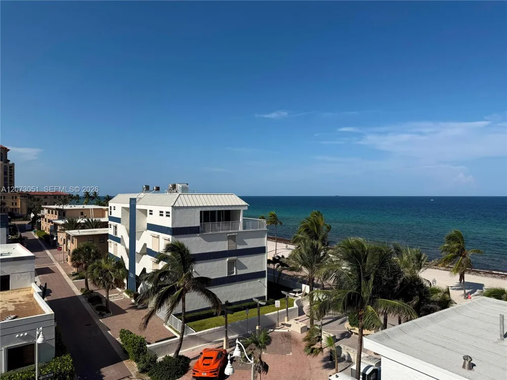 3111 Ocean Dr #506 Hollywood, FL 33019