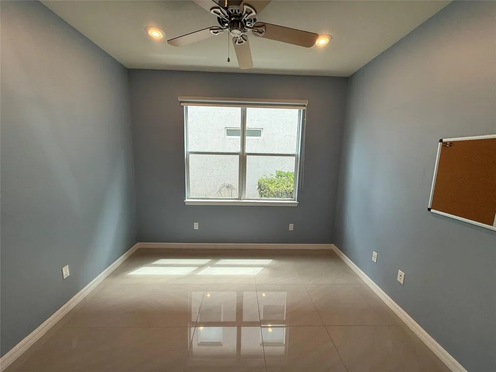 1467 Pongam Terrace Hollywood, FL 33021