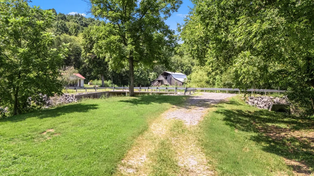 2203 Stones River Rd Woodbury, TN 37190