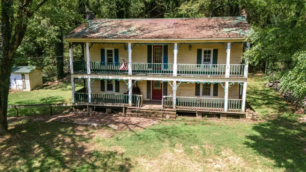 2203 Stones River Rd Woodbury, TN 37190