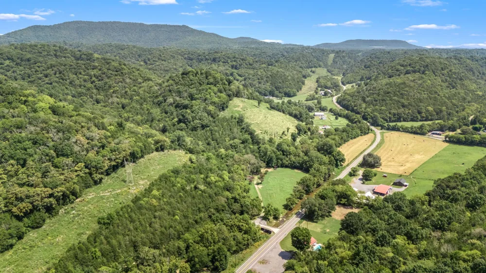 2203 Stones River Rd Woodbury, TN 37190