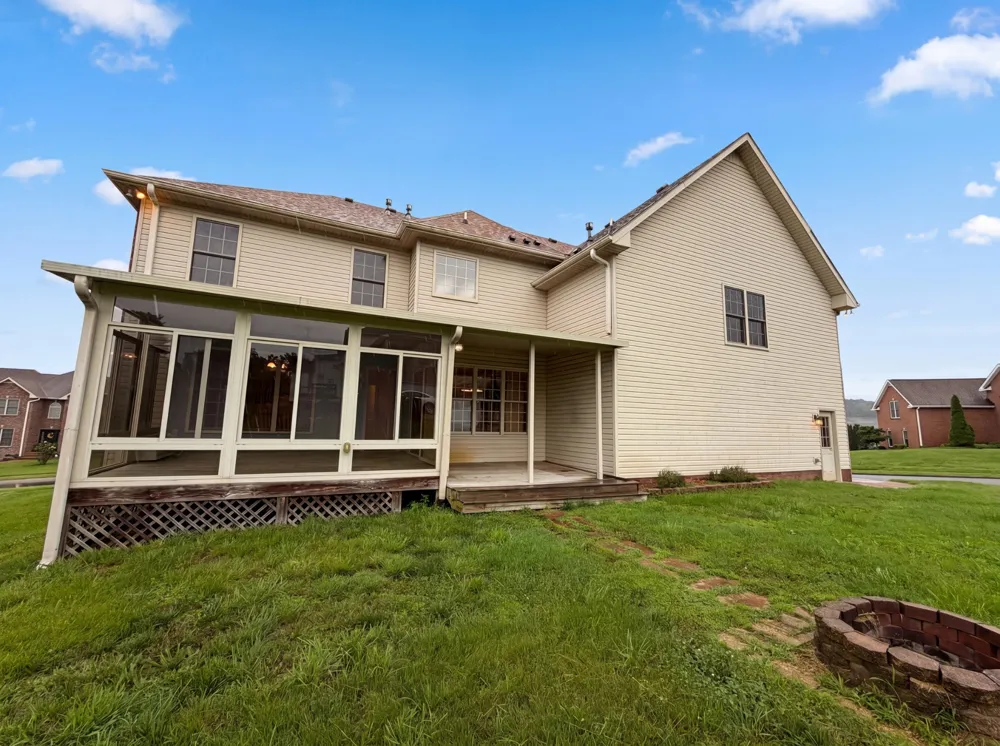 118 Pilot Knob Ln Hendersonville, TN 37075
