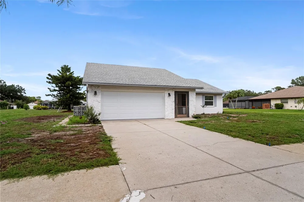 112 WOODINGHAM DRIVE Venice, FL 34292