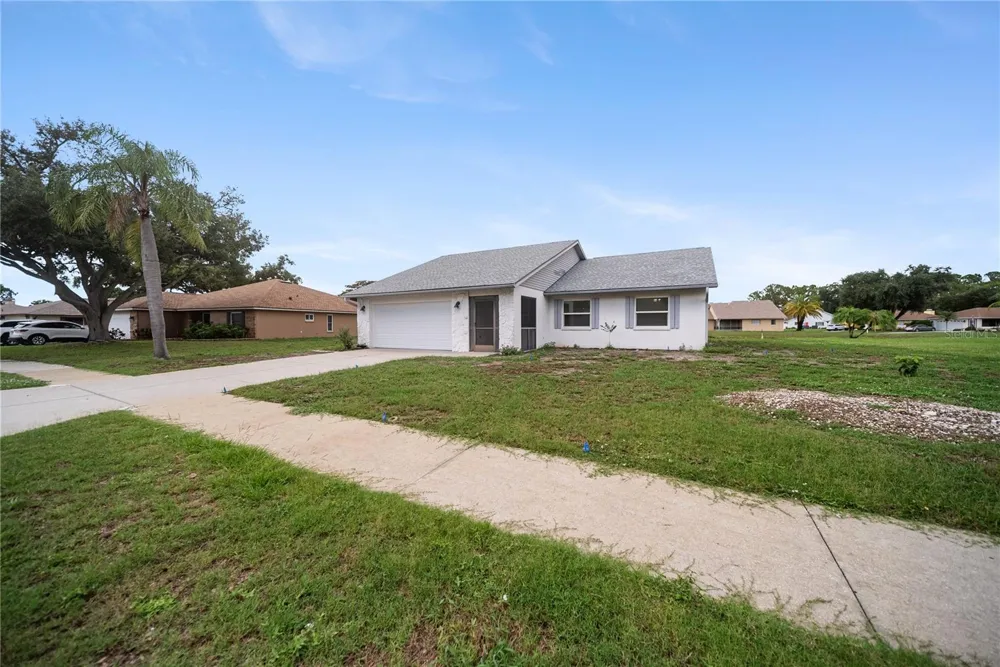 112 WOODINGHAM DRIVE Venice, FL 34292