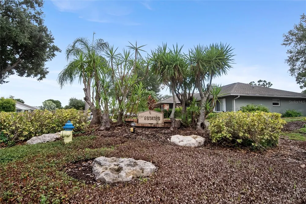 112 WOODINGHAM DRIVE Venice, FL 34292