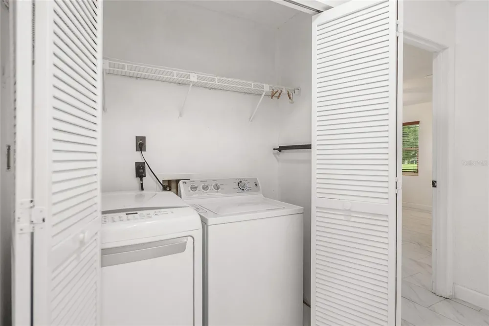 112 WOODINGHAM DRIVE Venice, FL 34292