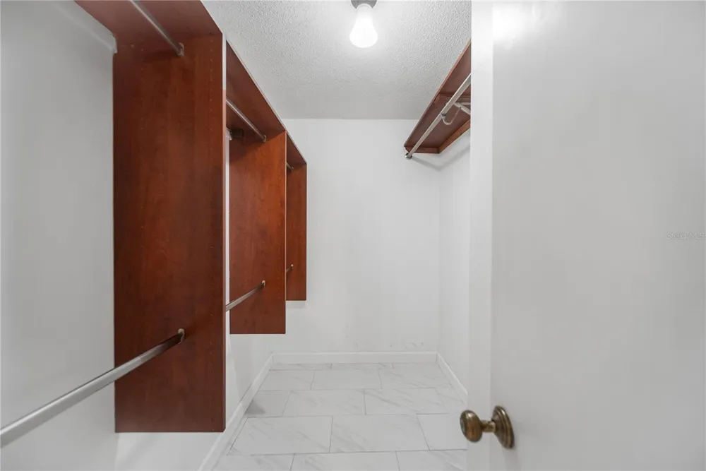 112 WOODINGHAM DRIVE Venice, FL 34292