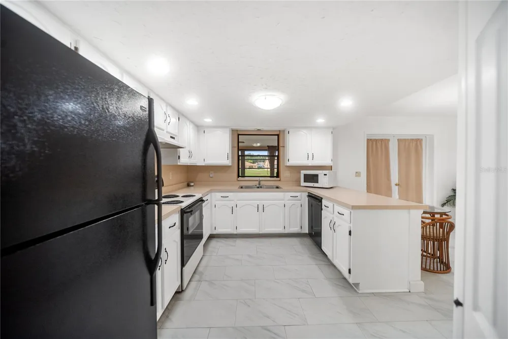 112 WOODINGHAM DRIVE Venice, FL 34292