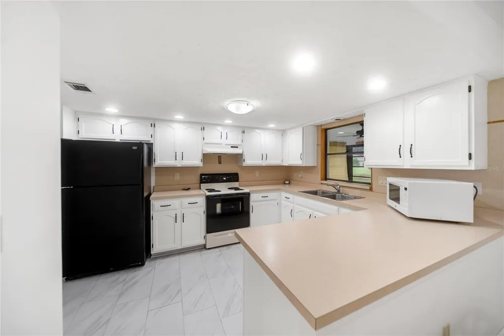 112 WOODINGHAM DRIVE Venice, FL 34292