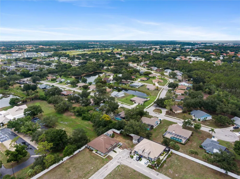 112 WOODINGHAM DRIVE Venice, FL 34292