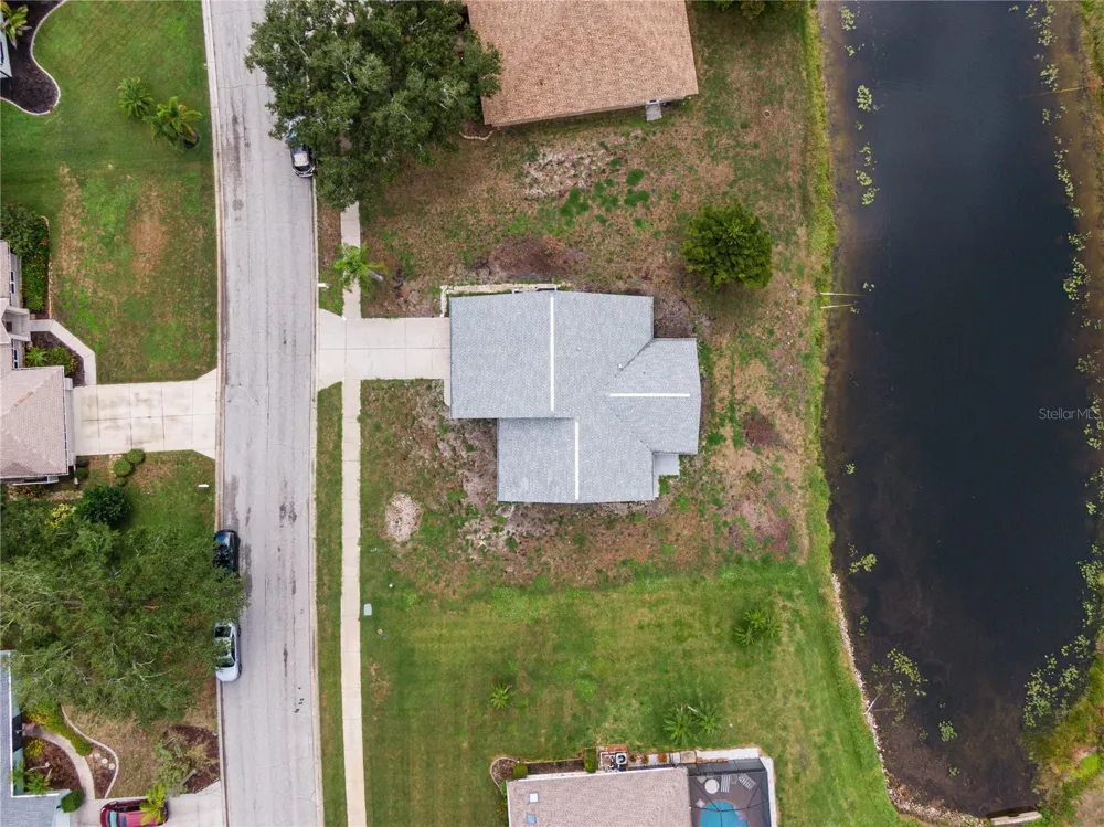 112 WOODINGHAM DRIVE Venice, FL 34292