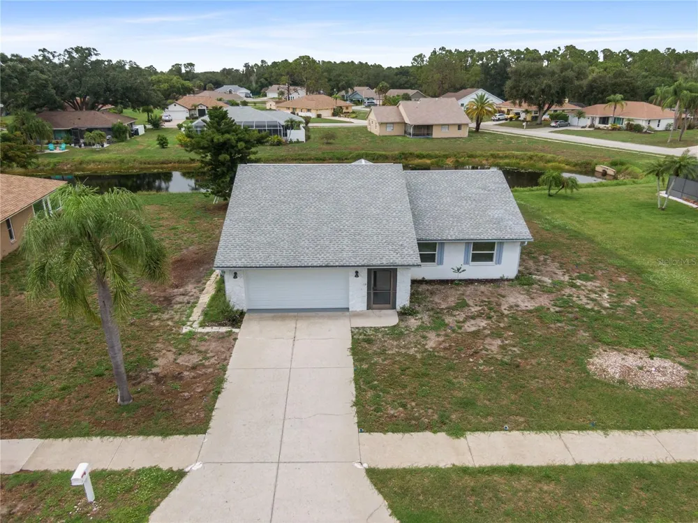 112 WOODINGHAM DRIVE Venice, FL 34292