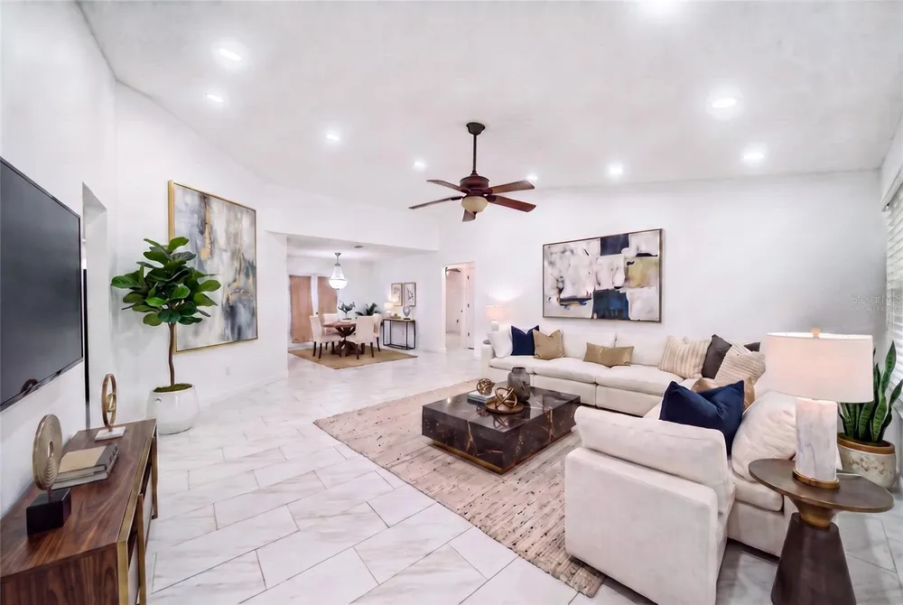 112 WOODINGHAM DRIVE Venice, FL 34292