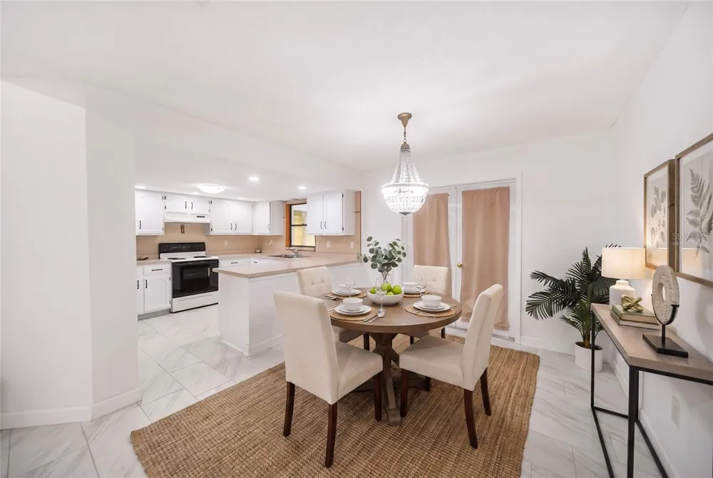 112 WOODINGHAM DRIVE Venice, FL 34292