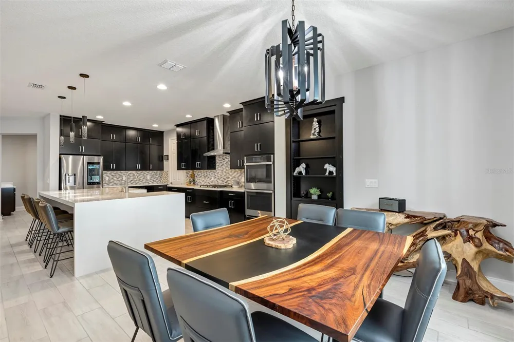 1112 HULL ISLAND DRIVE Oakland, FL 34787