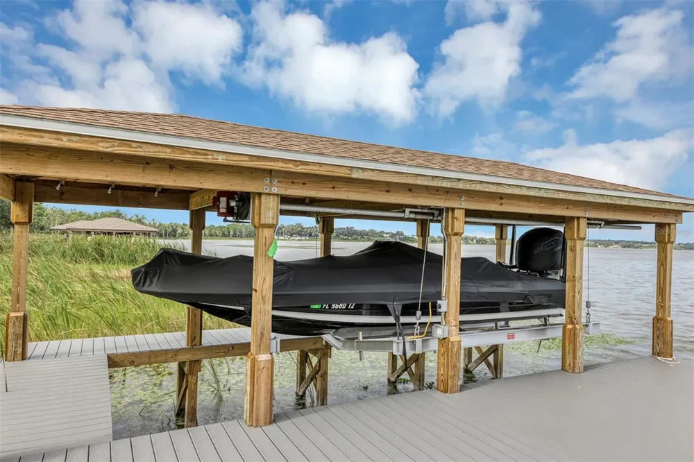 1112 HULL ISLAND DRIVE Oakland, FL 34787