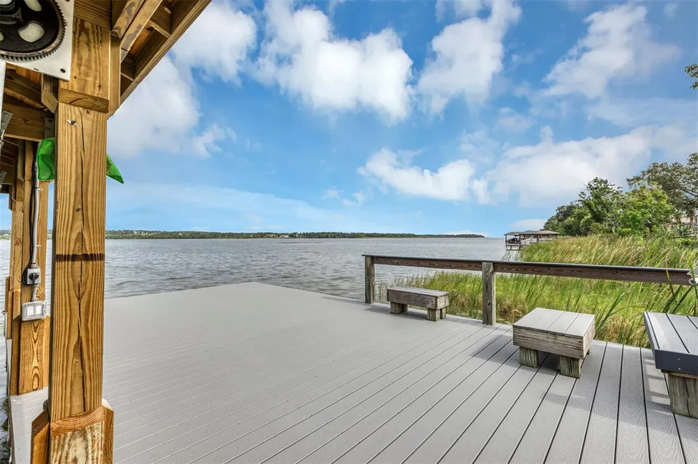 1112 HULL ISLAND DRIVE Oakland, FL 34787