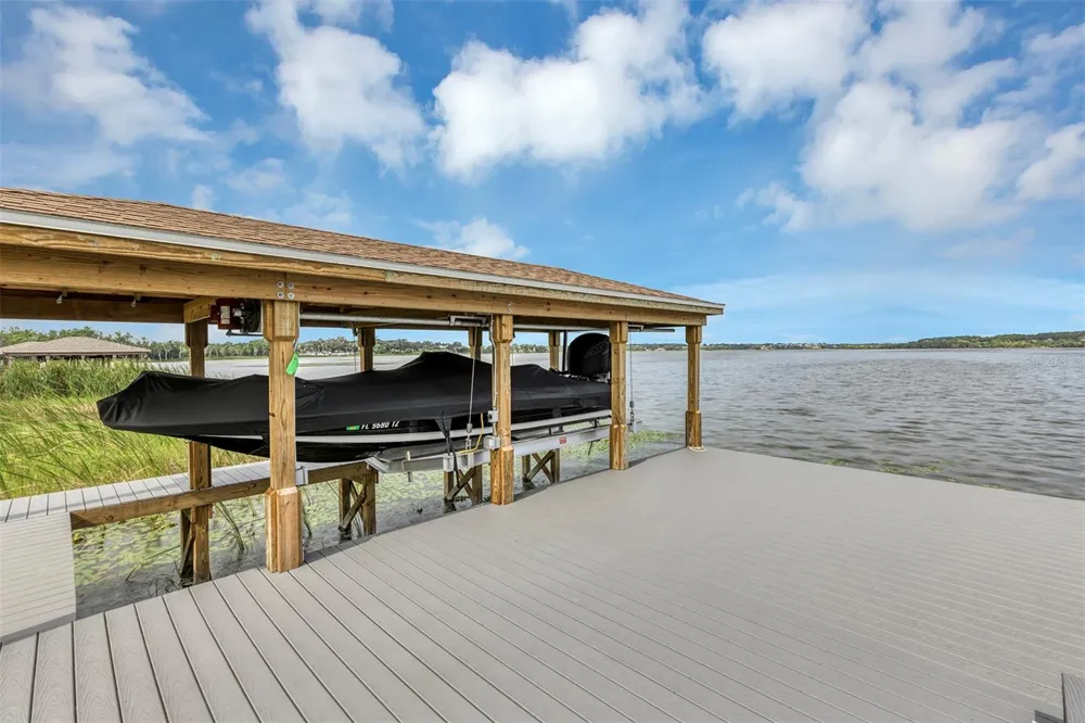 1112 HULL ISLAND DRIVE Oakland, FL 34787