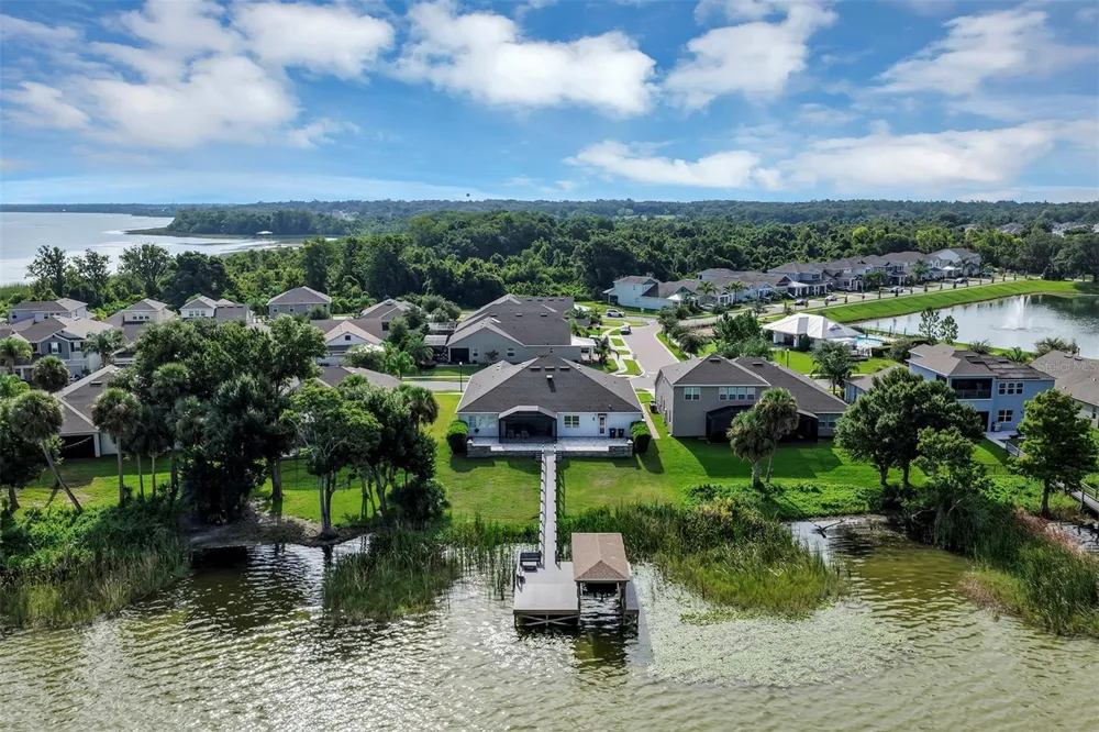 1112 HULL ISLAND DRIVE Oakland, FL 34787