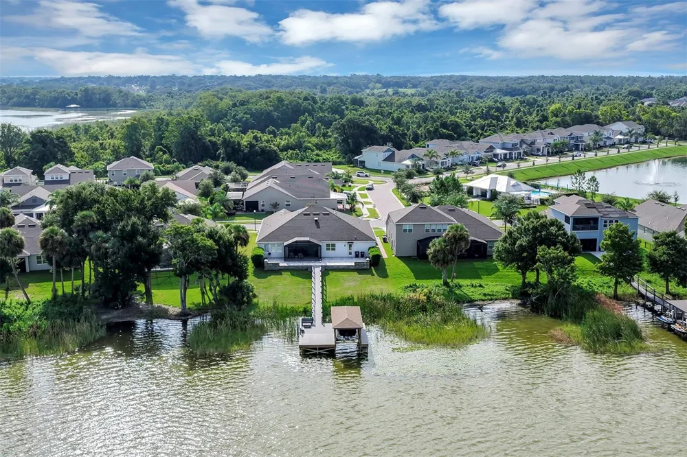 1112 HULL ISLAND DRIVE Oakland, FL 34787