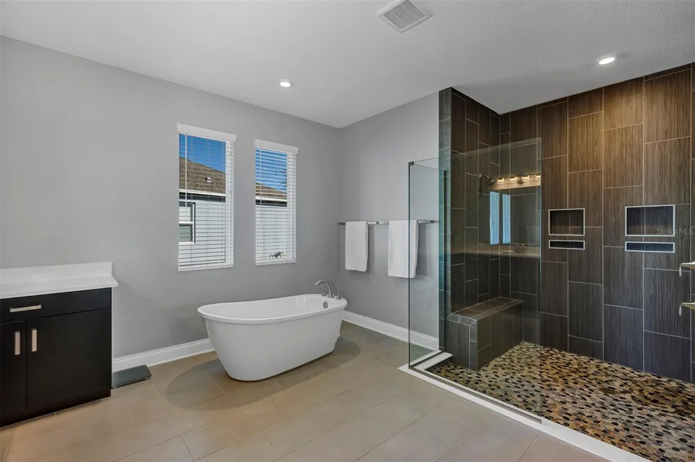 1112 HULL ISLAND DRIVE Oakland, FL 34787