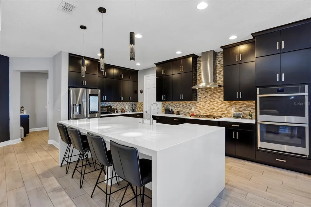 1112 HULL ISLAND DRIVE Oakland, FL 34787