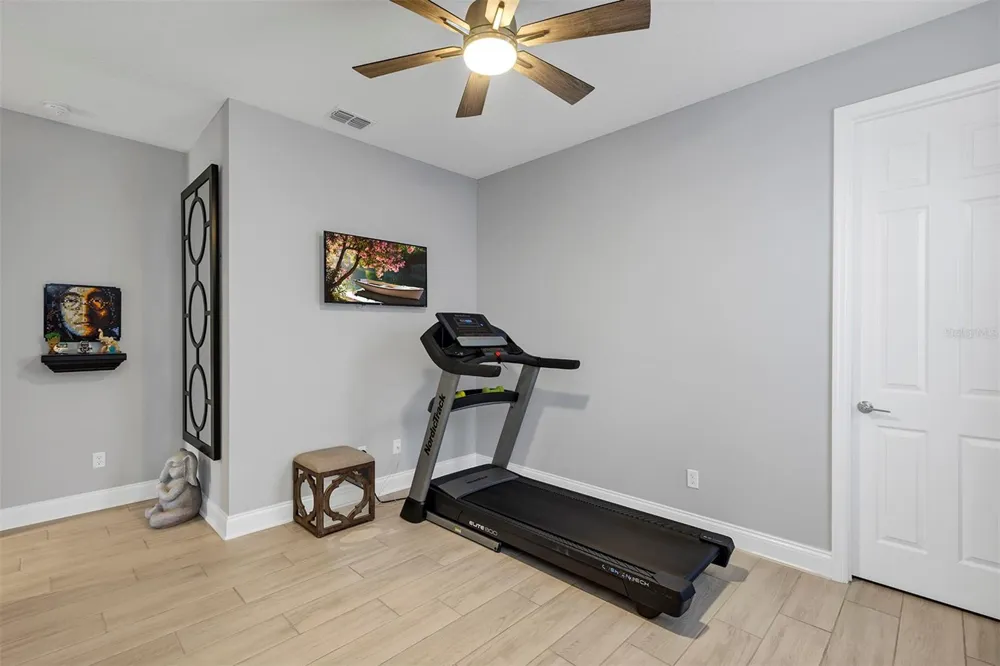 1112 HULL ISLAND DRIVE Oakland, FL 34787