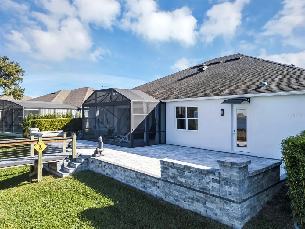 1112 HULL ISLAND DRIVE Oakland, FL 34787