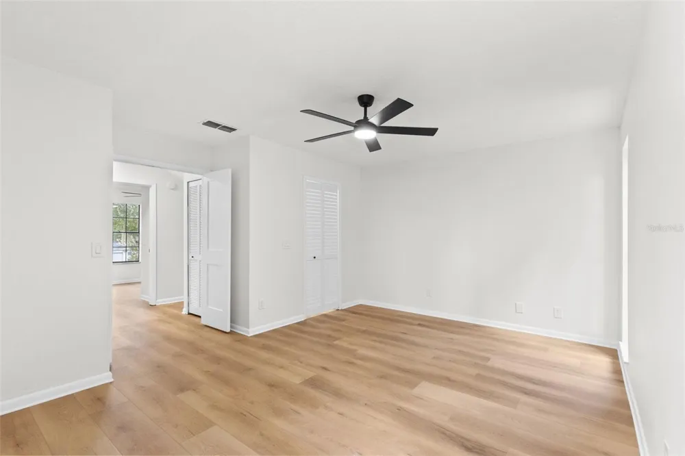 3720 MURRAY DALE DRIVE Valrico, FL 33596