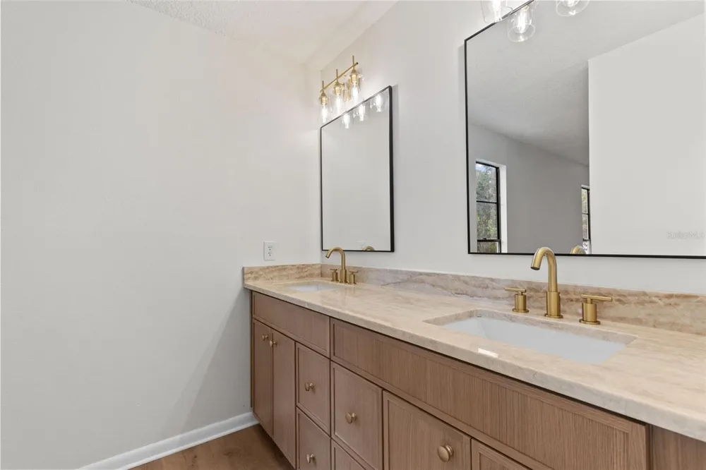 3720 MURRAY DALE DRIVE Valrico, FL 33596