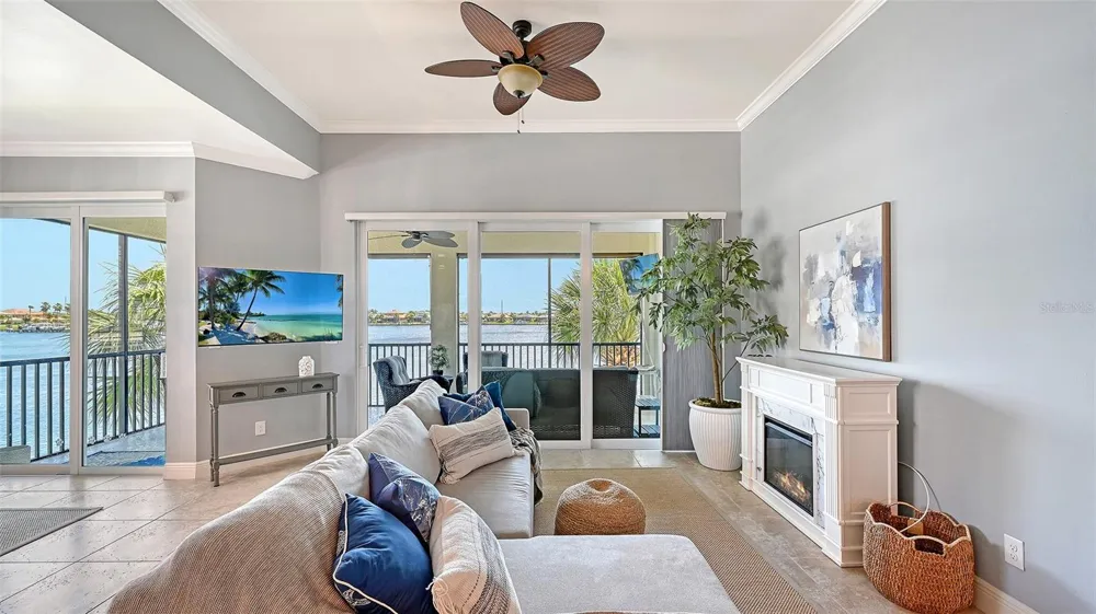 1041 RIVERSCAPE STREET #1041 Bradenton, FL 34208