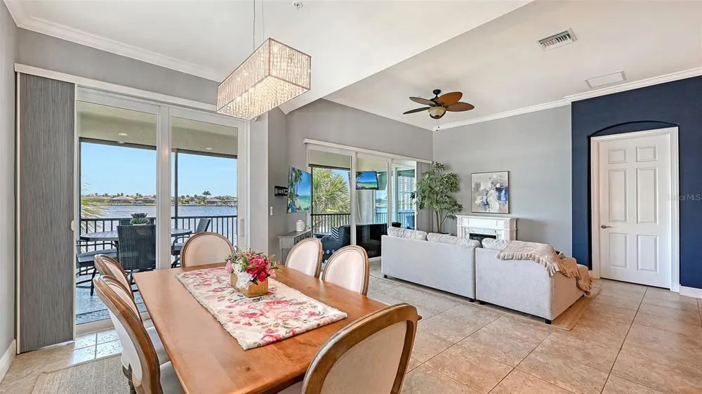 1041 RIVERSCAPE STREET #1041 Bradenton, FL 34208