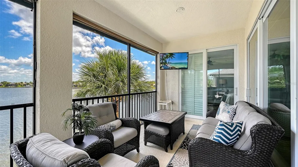 1041 RIVERSCAPE STREET #1041 Bradenton, FL 34208