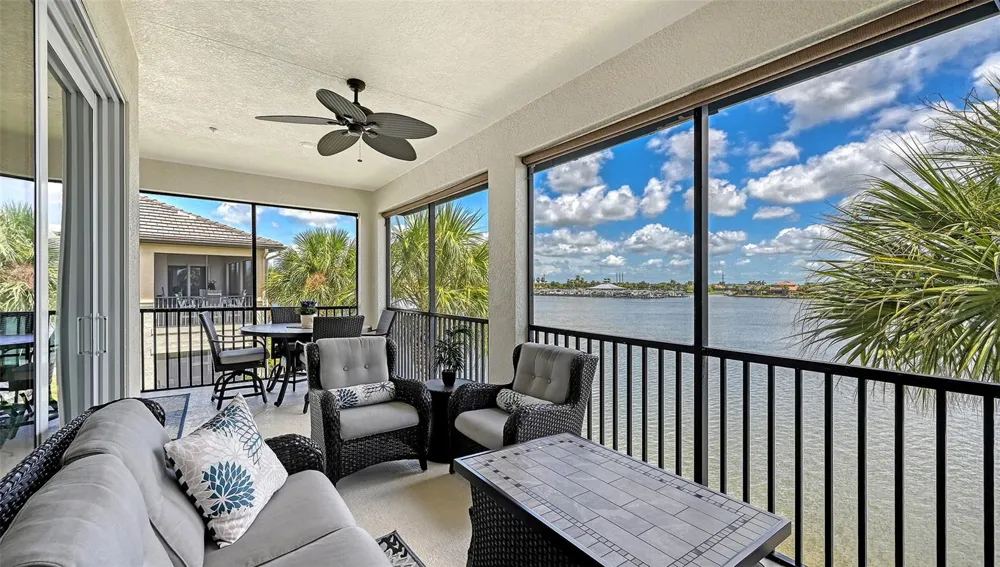 1041 RIVERSCAPE STREET #1041 Bradenton, FL 34208