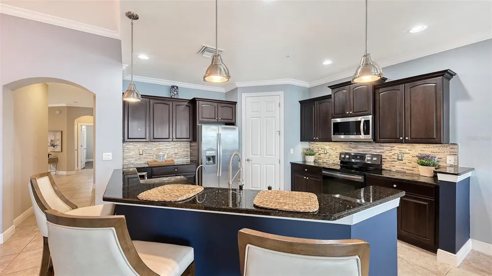 1041 RIVERSCAPE STREET #1041 Bradenton, FL 34208