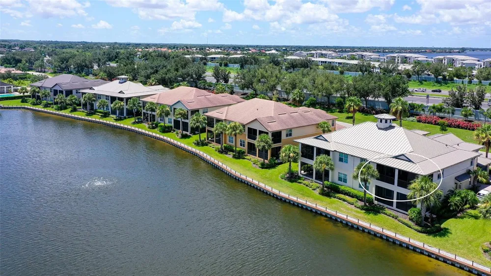 1041 RIVERSCAPE STREET #1041 Bradenton, FL 34208