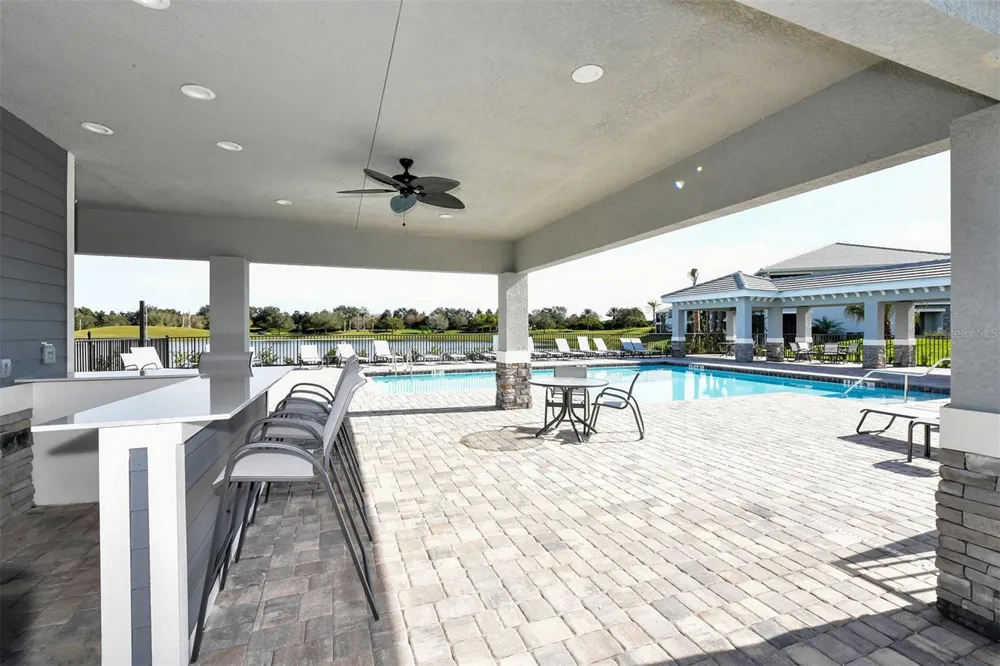 1041 RIVERSCAPE STREET #1041 Bradenton, FL 34208