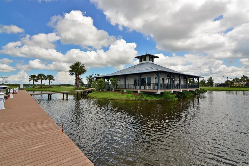 1041 RIVERSCAPE STREET #1041 Bradenton, FL 34208