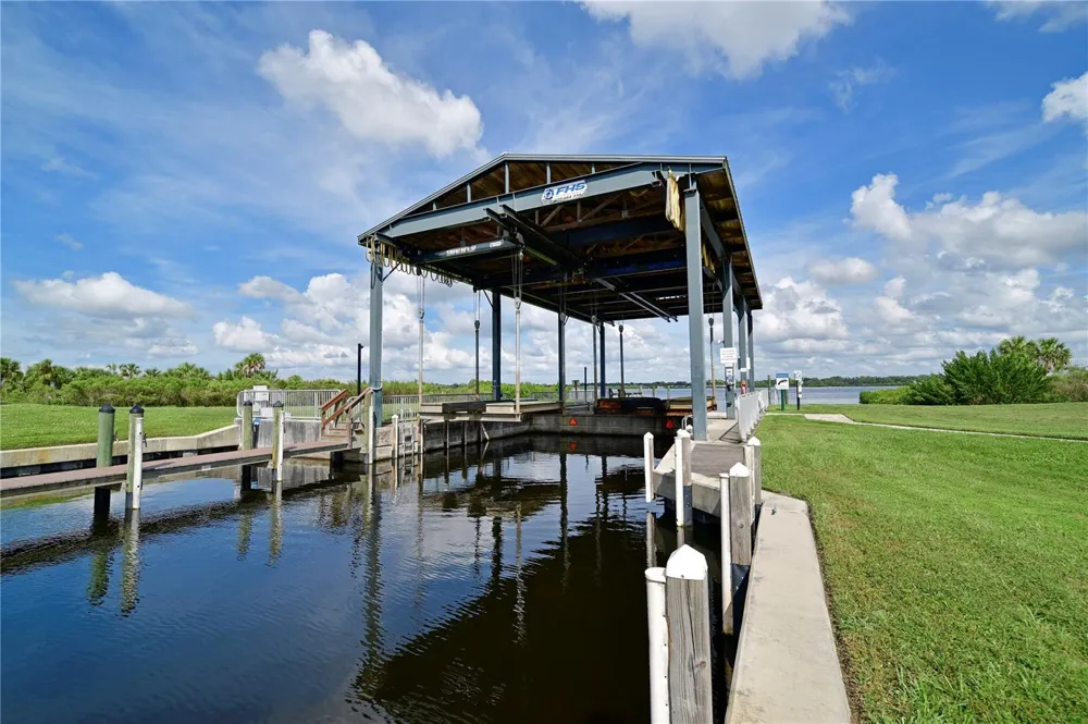 1041 RIVERSCAPE STREET #1041 Bradenton, FL 34208