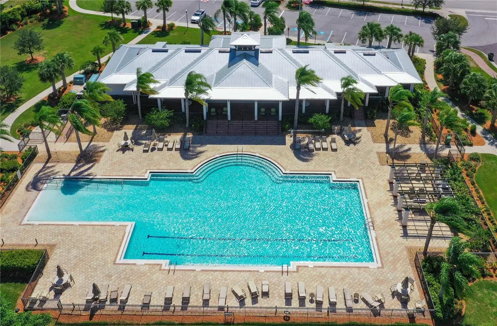 1041 RIVERSCAPE STREET #1041 Bradenton, FL 34208