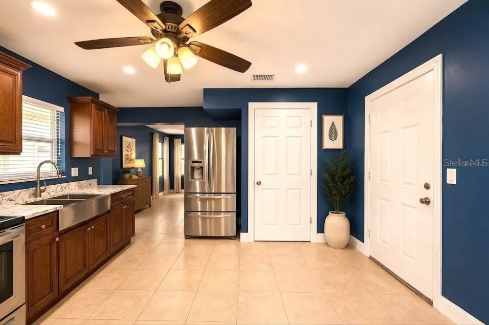 205 2ND AVENUE SE Ruskin, FL 33570